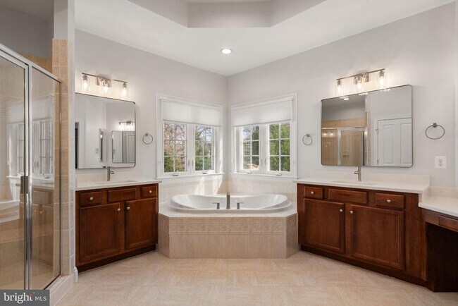 Building Photo - 9185 Topaz St