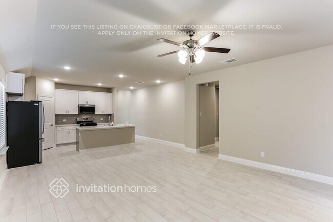 Building Photo - 701 Rain Barrel Pl