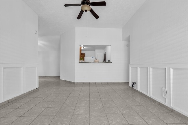 Building Photo - 7227 Greenyard Dr