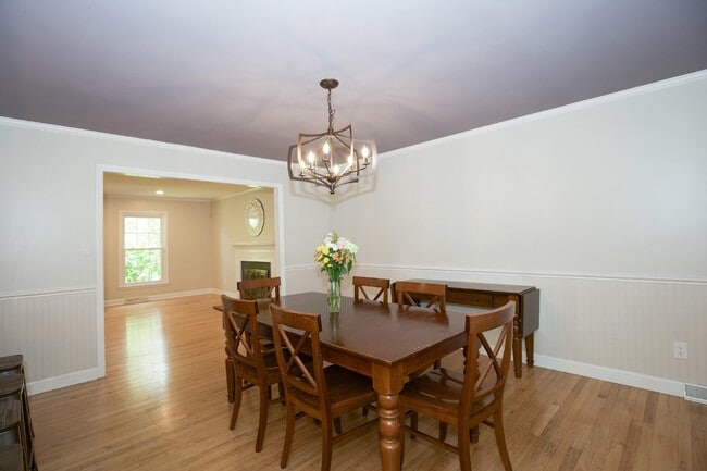 Building Photo - Stunning home in Weymouth Woods Southern P...