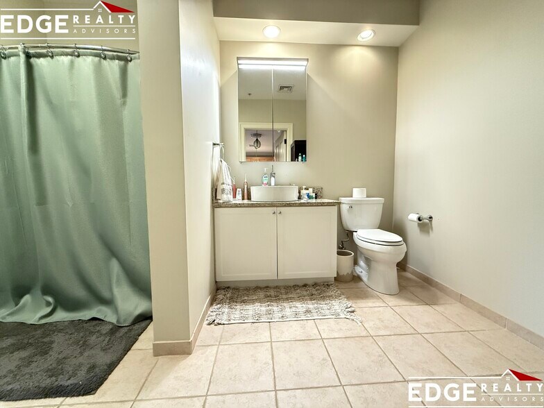 Building Photo - 59 Walpole St