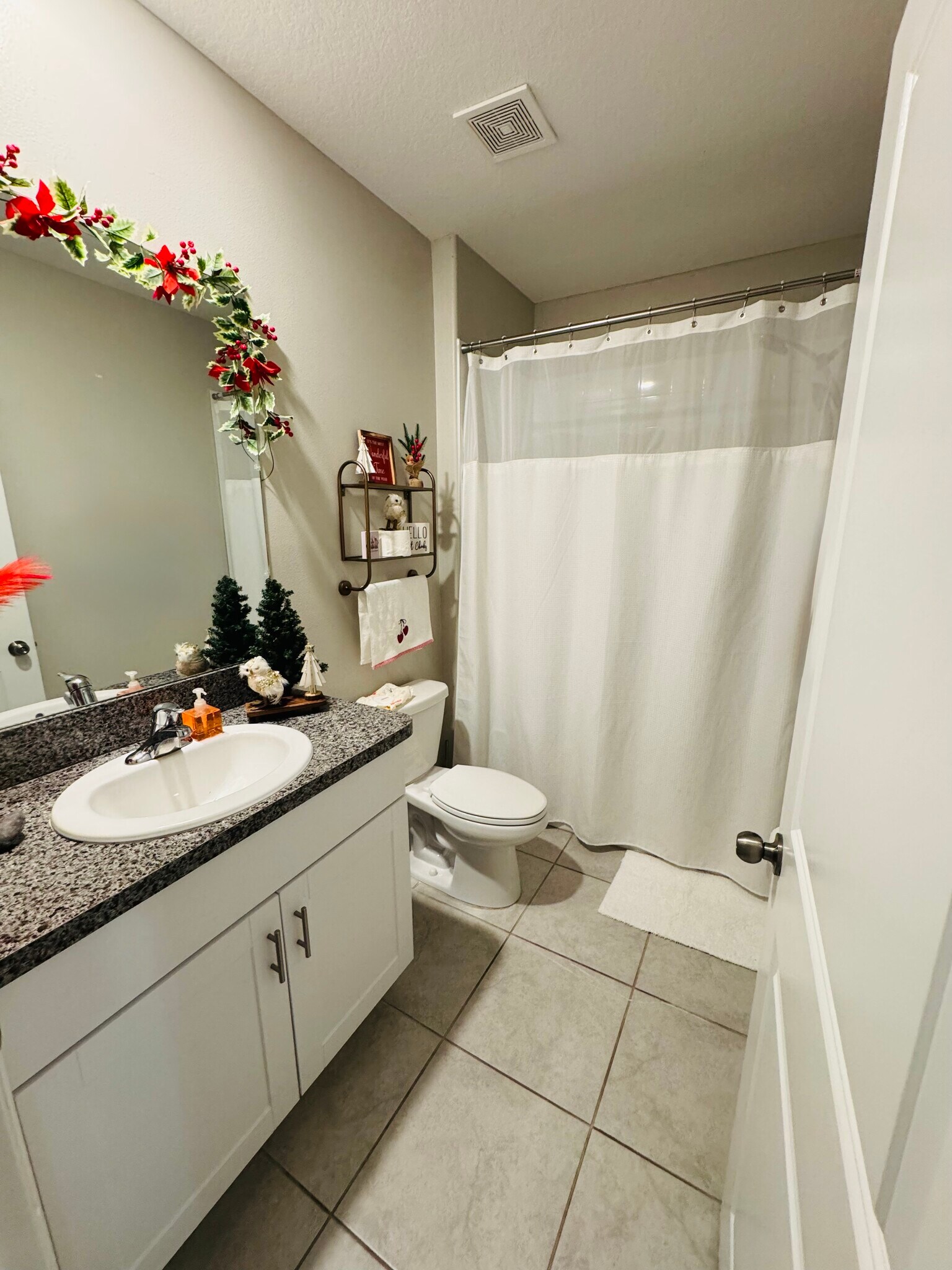 Building Photo - 7335 Canterbury Bells Ct