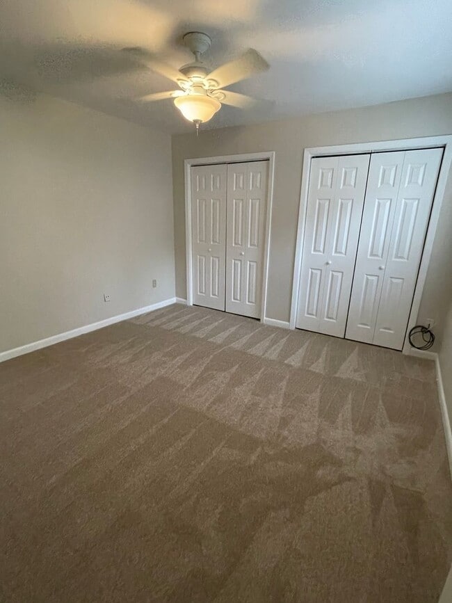Building Photo - 2Bd/1.5Ba Townhouse located on the Germantown/Memphis Line!