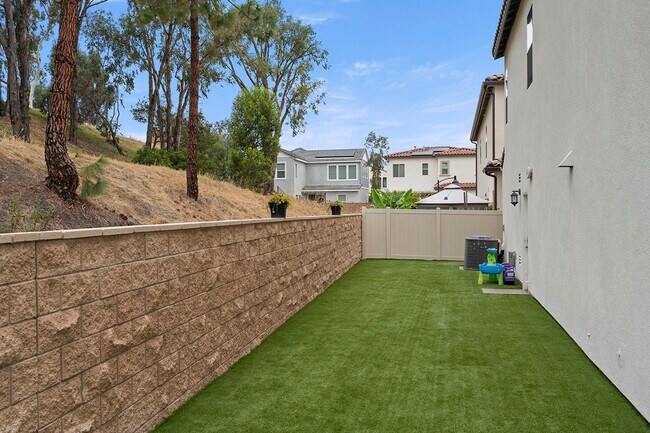 Building Photo - 10205 Athena Ct