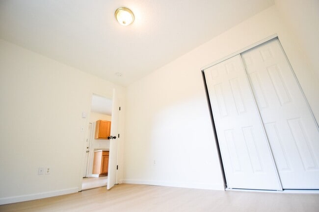 Building Photo - Beautiful 4 Bedroom 2 Bath Home in NE Port...