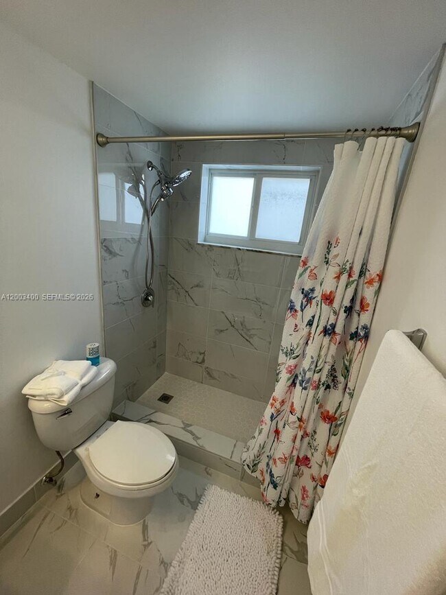 Building Photo - 7732 Camino Real