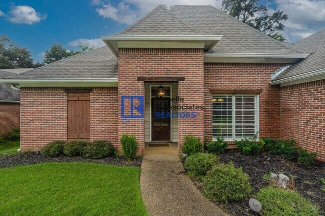 Building Photo - 3 Bed/2 Bath Home in Bruenburg in Clinton
