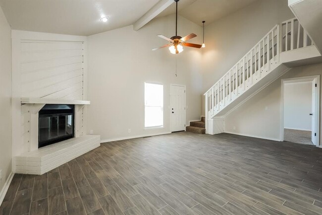 Building Photo - 725 Lapwing Rd