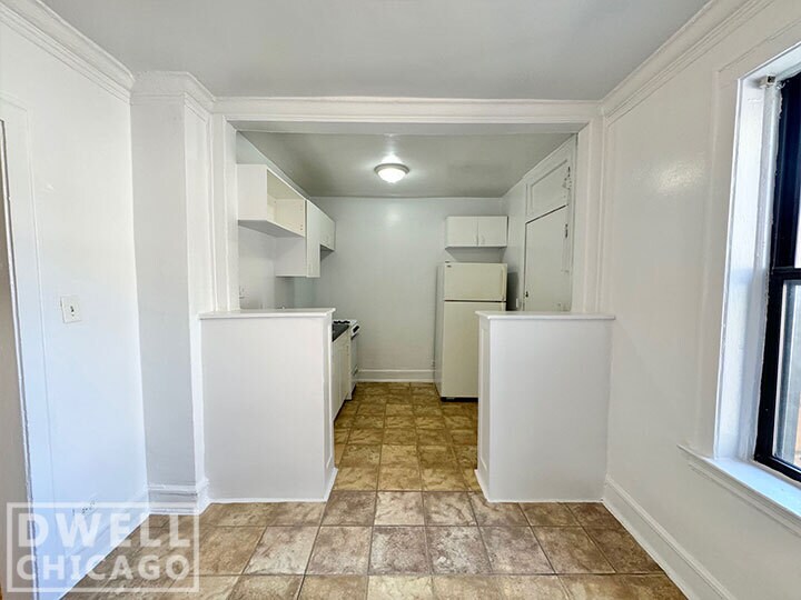 Building Photo - 2342 N Spaulding Ave