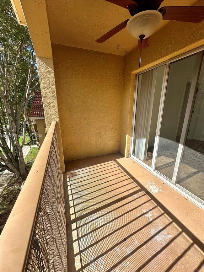 Building Photo - 4190 San Marino Blvd