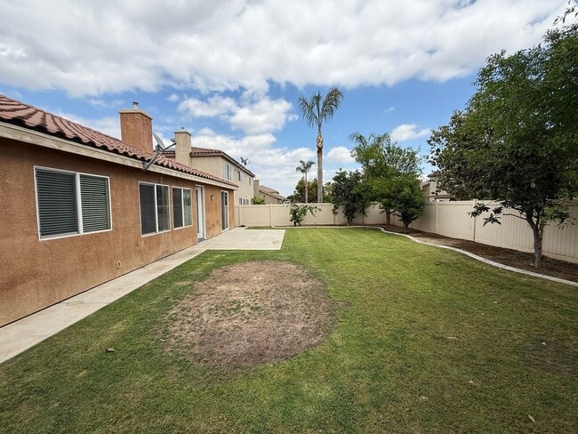 Building Photo - Elegant 4-Bedroom, 3-Bathroom Home with 3-...