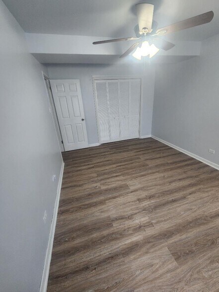 Building Photo - 2037 S 15th Ave