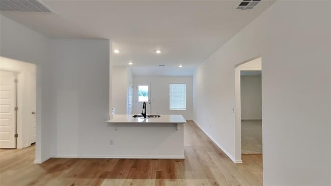 Building Photo - 504 SW 11th St