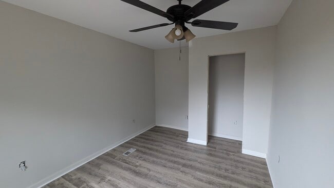 Building Photo - 613 McArthur Blvd