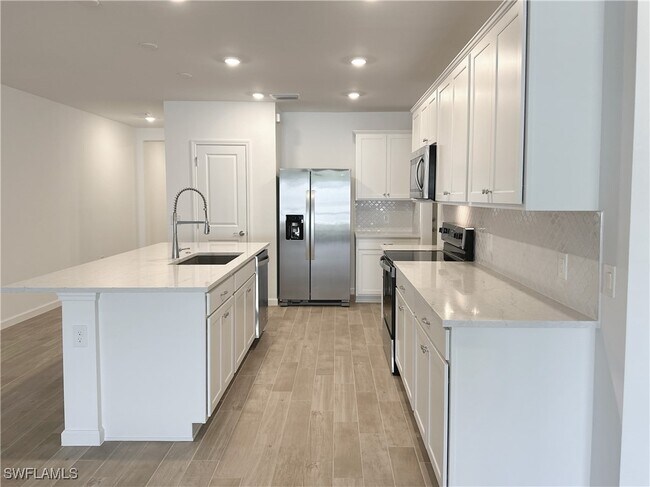 Building Photo - 27831 Solis Grande Dr