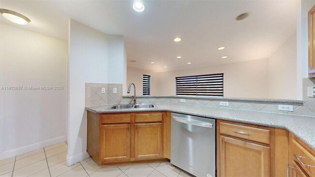 Building Photo - 12819 SW 31st Ct