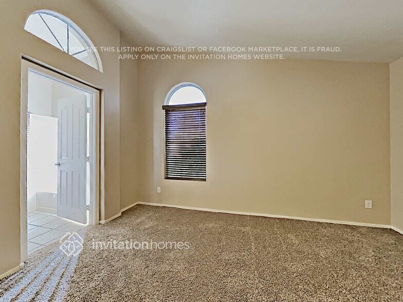 Building Photo - 2404 N 125th Dr