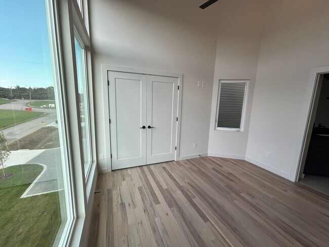 Building Photo - Amazing New Construction North Nashville!