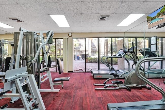 Building Photo - 2814 N 46th Ave