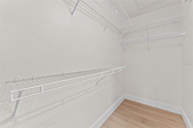 Building Photo - 3058 Overlook Pl