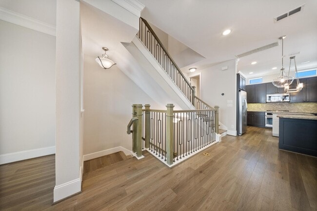 Building Photo - 6755 Highclere Manor Ln