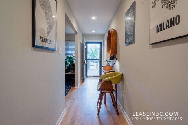 Building Photo - 1325 13th St NW