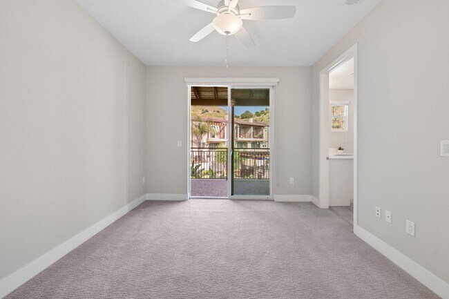 Building Photo - 4454 Paxton Pl