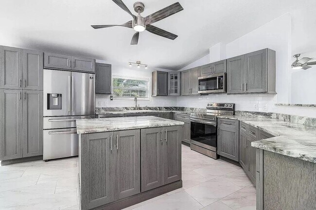 Building Photo - 5401 Game Bird Ln