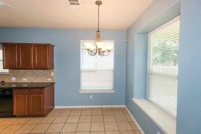 Building Photo - 1521 Huckleberry Ln