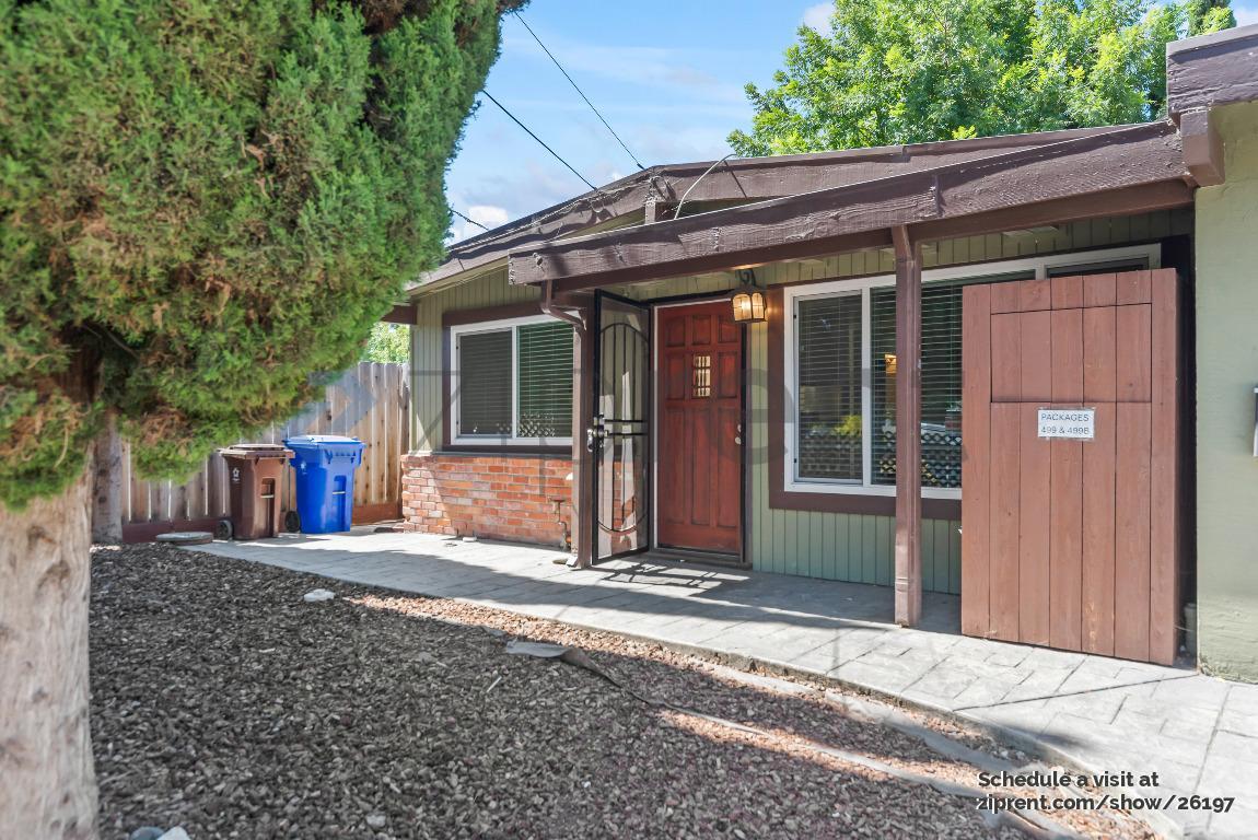 Building Photo - 499 Pebble Dr