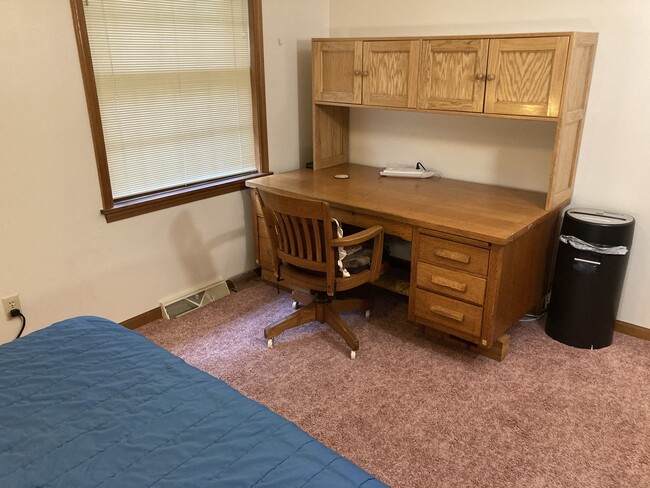 Bedroom 2 - 1408 Kentfield Way