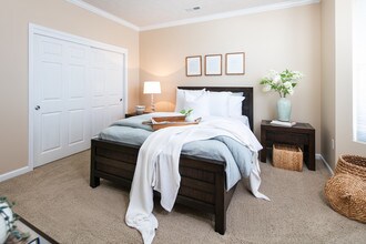 Tradition By Broadmoor Omaha Ne Apartment Finder