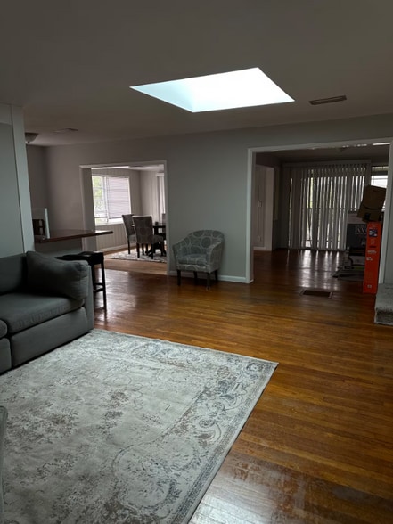 Building Photo - 311 N Blue Lake Terrace