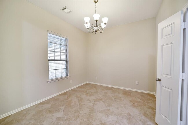 Building Photo - 2718 Misty Laurel Ct