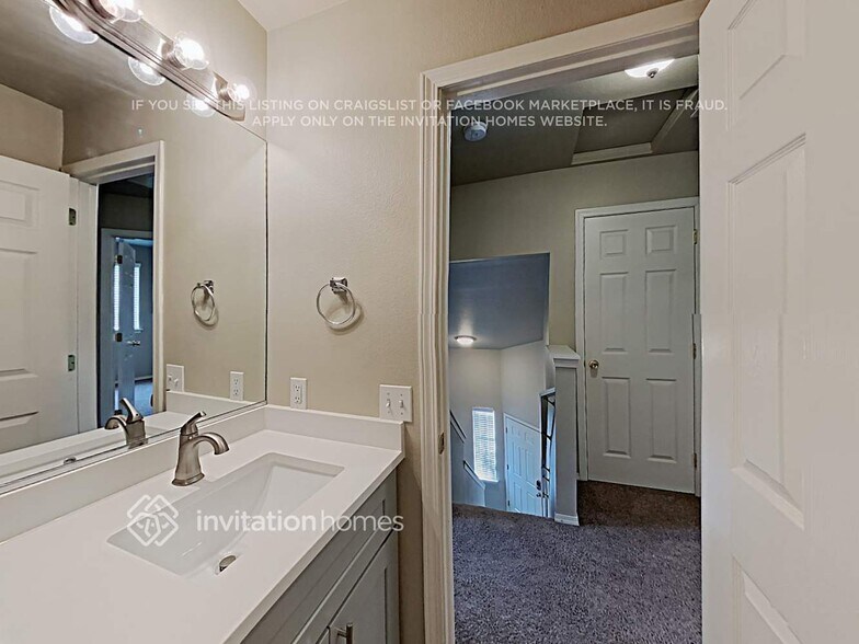 Building Photo - 1821 66th Ave NE