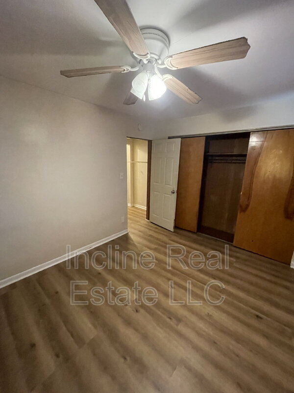 Building Photo - 1511 Scott St