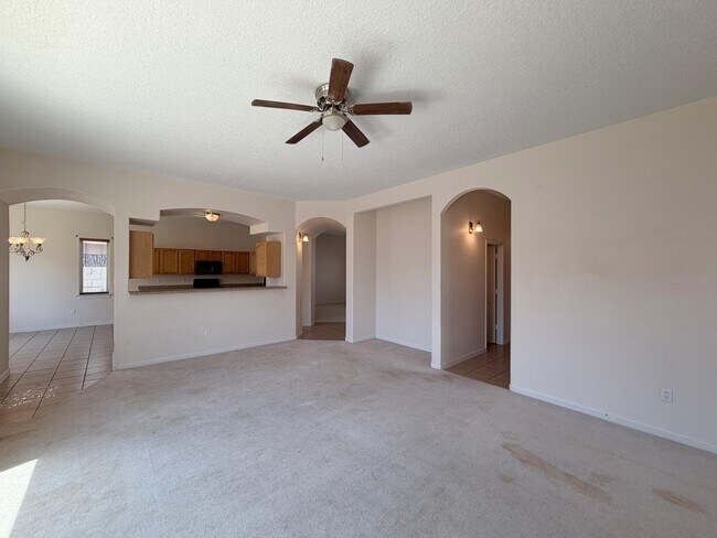 Building Photo - 6216 Calle Vizcaya NW