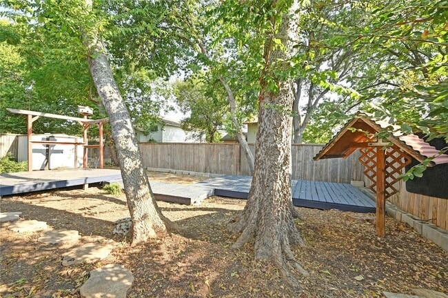 Building Photo - 5304 China Berry Rd