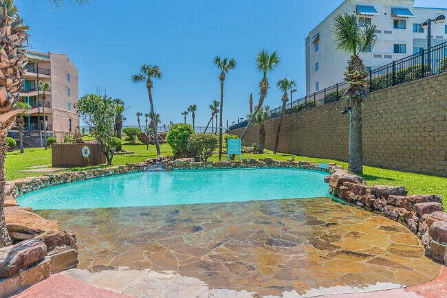 Building Photo - 9520 Seawall Blvd
