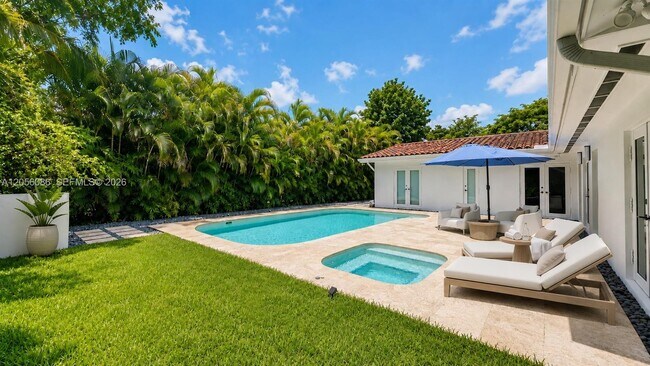 Building Photo - 614 San Juan Dr