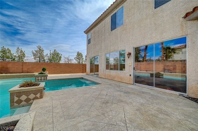 Building Photo - 9462 Castillana Ct