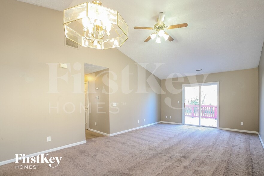 Building Photo - 4 Ashwood Cir