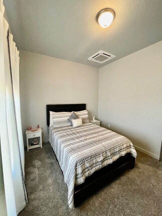 Building Photo - Stunning 3-Bed Ranch with 3-Car Garage & RV Parking in Pueblo West