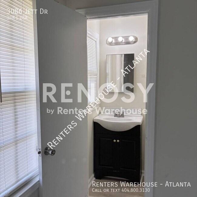 Building Photo - 3086 Jett Dr