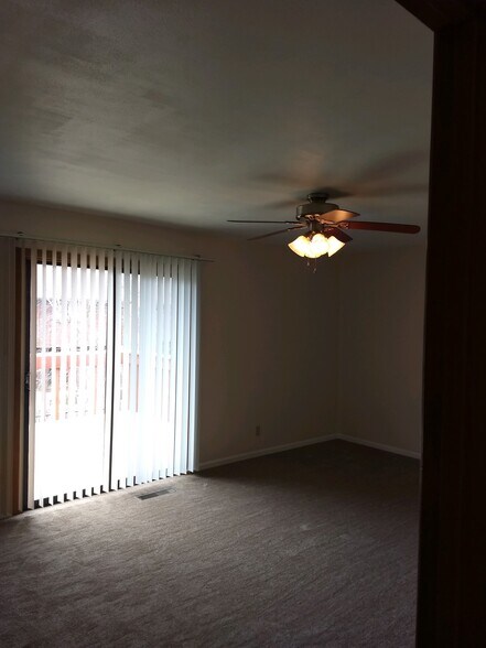 Building Photo - 3321 Dovershire Dr