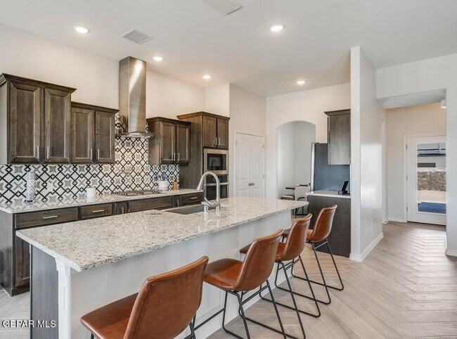 Building Photo - 14604 Pebble Hills Blvd