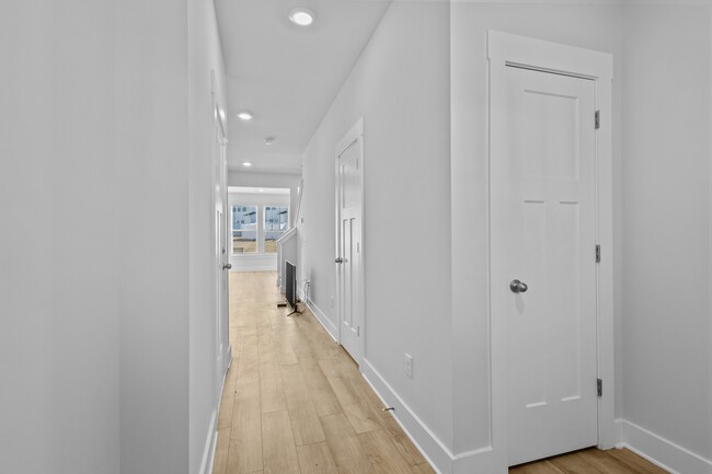Building Photo - 103 Marston Ln