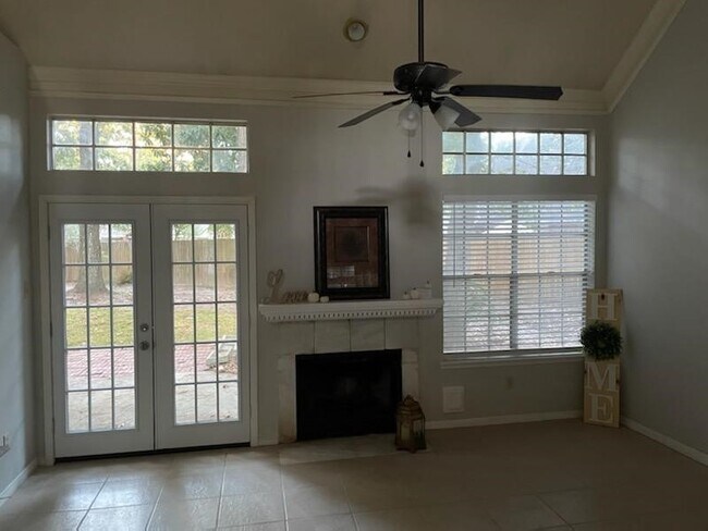 Building Photo - 4918 Maple Brook Ln