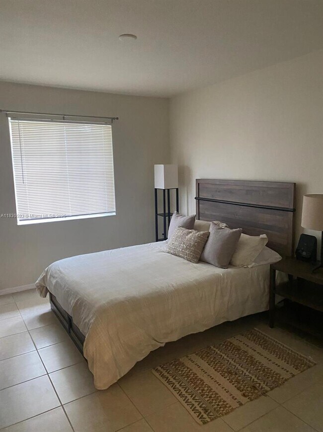 Building Photo - 6400 Emerald Dunes Dr