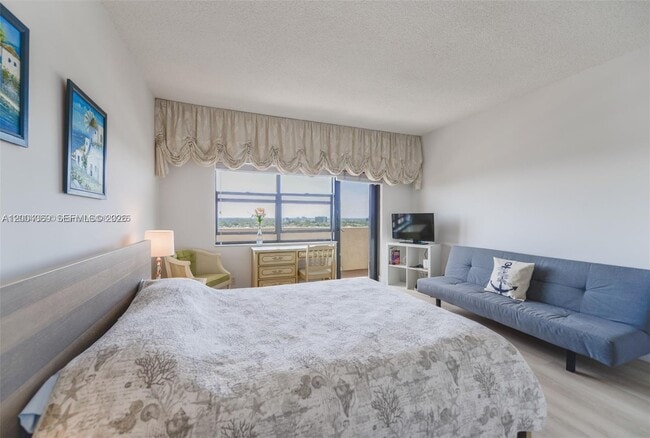 Building Photo - 4900 N Ocean Blvd